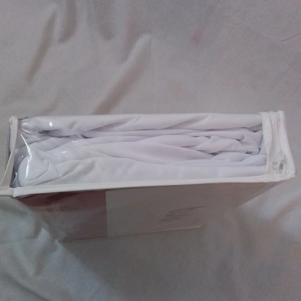 NEW Tulo Smooth Waterproof Mattress Protector